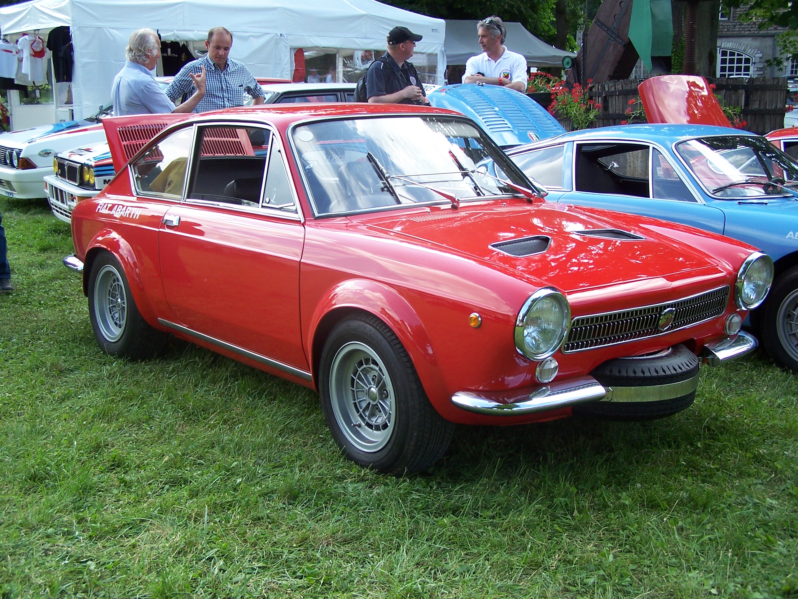 Foto van Abarth World Meeting 2009 Savigny Les Beaune