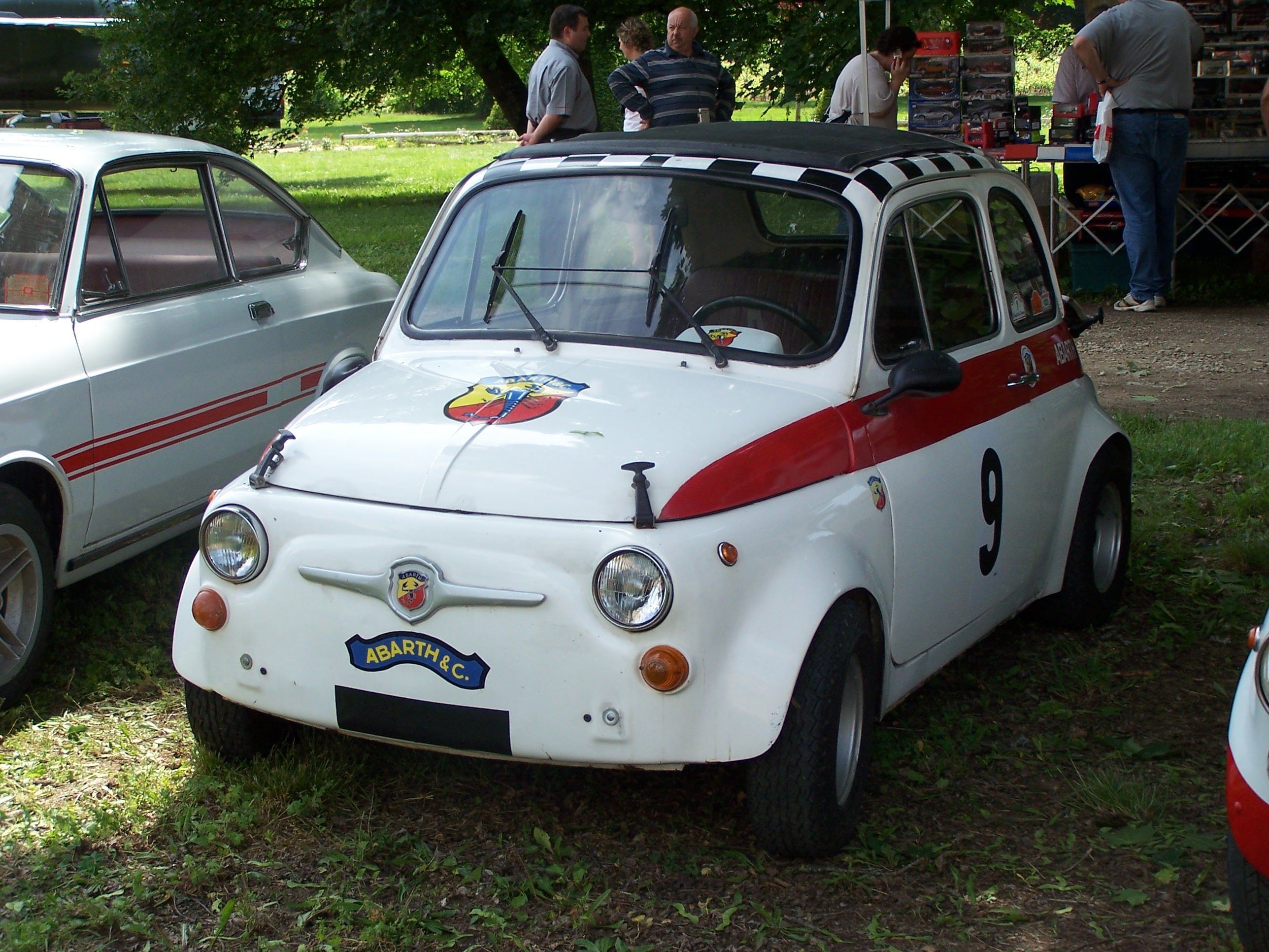 Foto van Abarth World Meeting 2009 Savigny Les Beaune