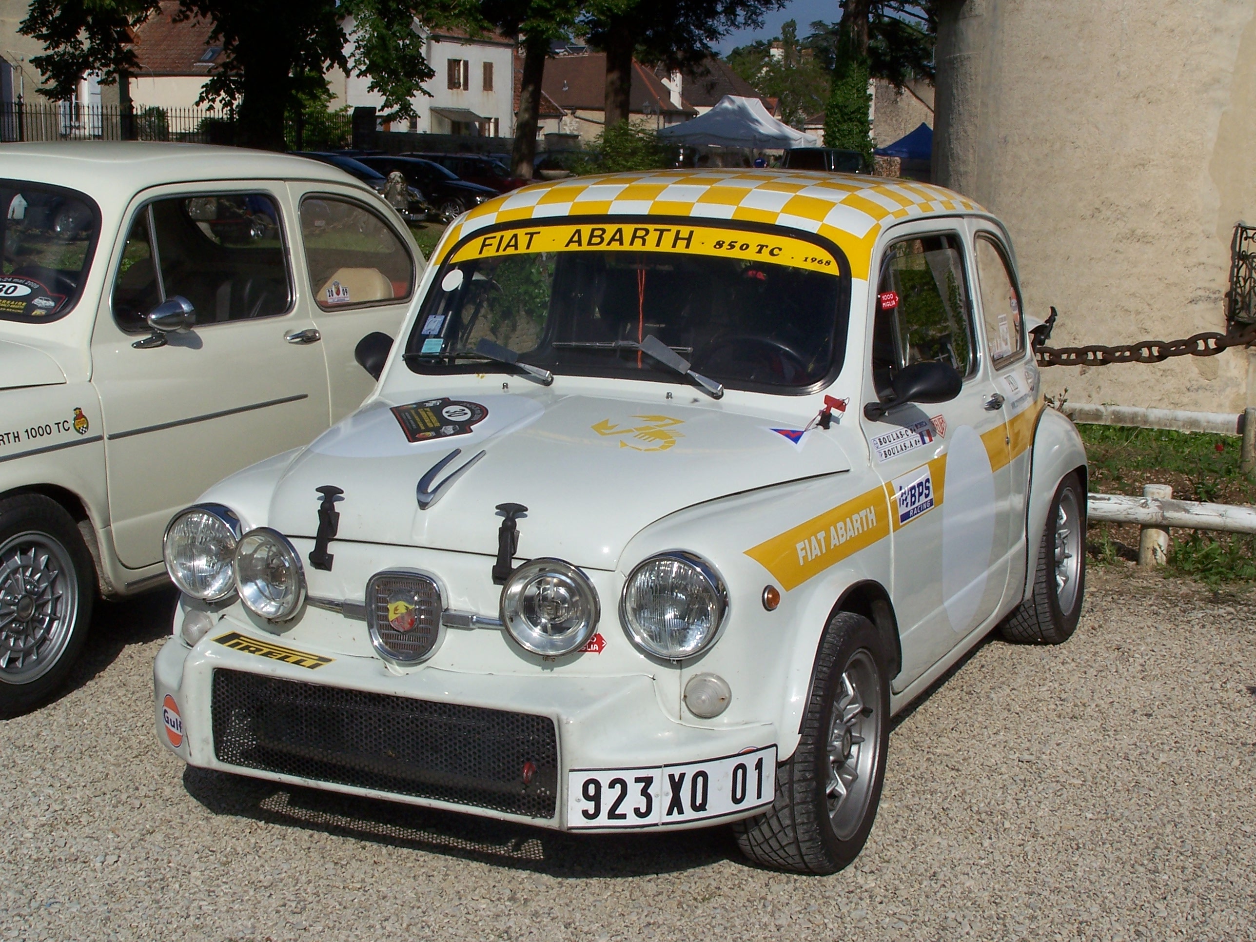 Foto van Abarth World Meeting 2009 Savigny Les Beaune