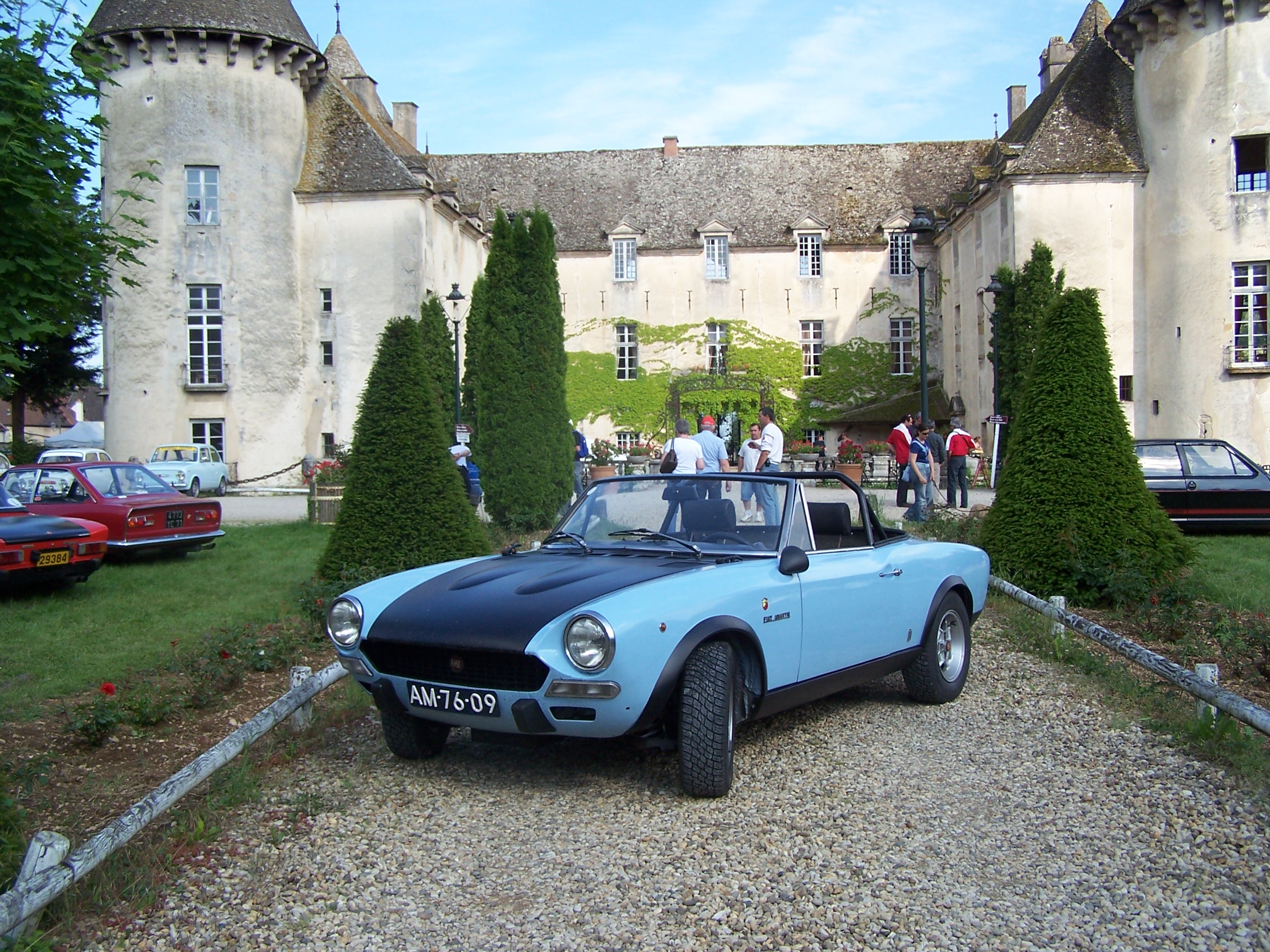 Foto van Abarth World Meeting 2009 Savigny Les Beaune